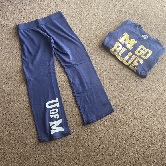 NWOT PINK 'U of M' Sweats Set - size sm & med - Picture 3 of 13